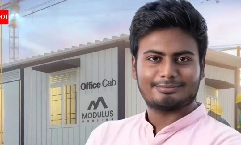 ഐഐടി മദ്രാസ് ബിരുദധാരിയായ ശ്രീറാം ഗോബിനാഥും സഹസ്ഥാപകരും ഒരു ഹോസ്റ്റൽ മുറിയിൽ നിർമിച്ച മാതൃക മോഡുലസ് ഹൗസിംഗാക്കി മാറ്റി, ഇത് ഇപ്പോൾ ഇന്ത്യയുടെ വിദൂര ഭാഗങ്ങളിലേക്ക് സഞ്ചരിക്കുന്ന 1,500-ലധികം മടക്കാവുന്ന കെട്ടിടങ്ങൾ നിർമ്മിച്ചു.